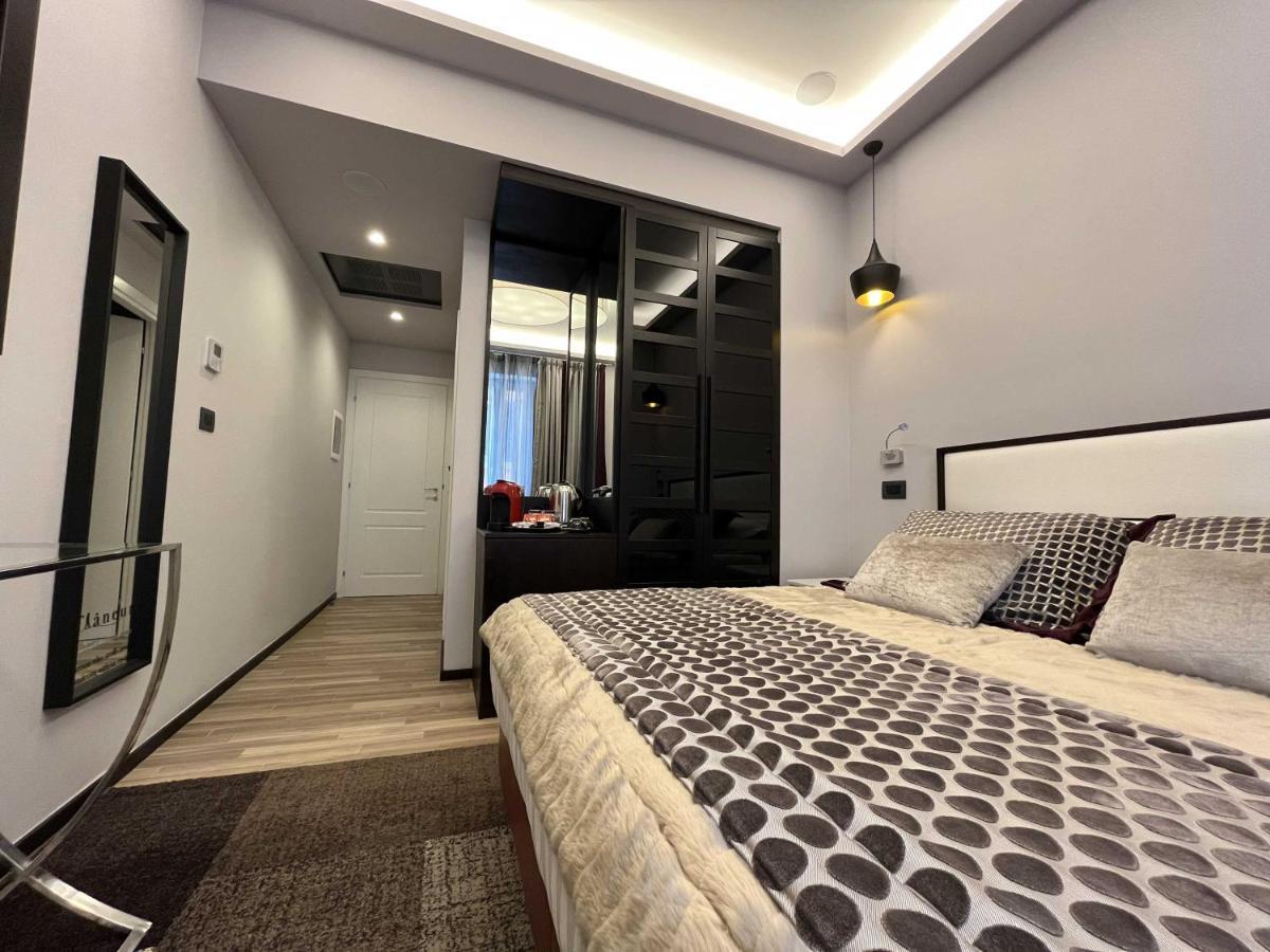 Flaneur Suites Corso Roma Esterno foto