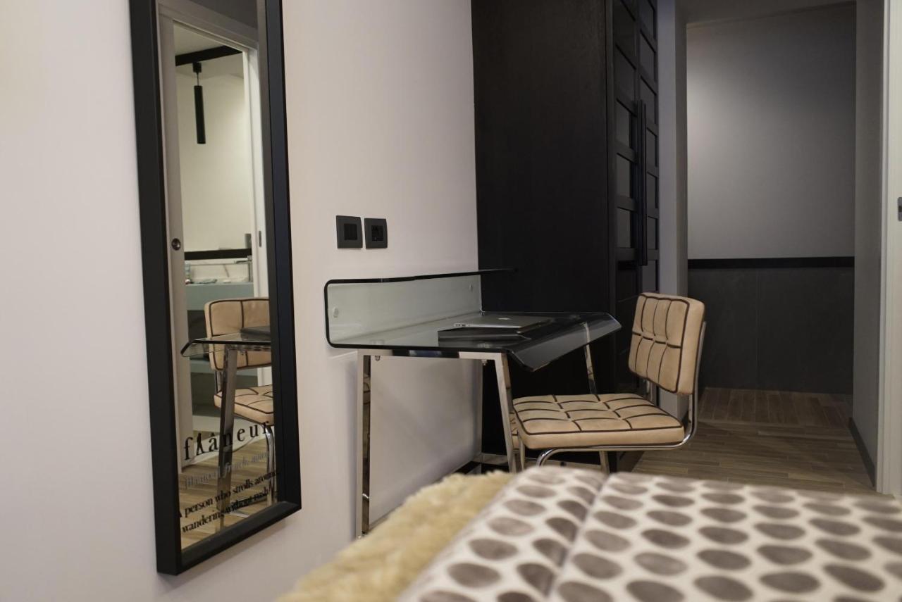 Flaneur Suites Corso Roma Esterno foto