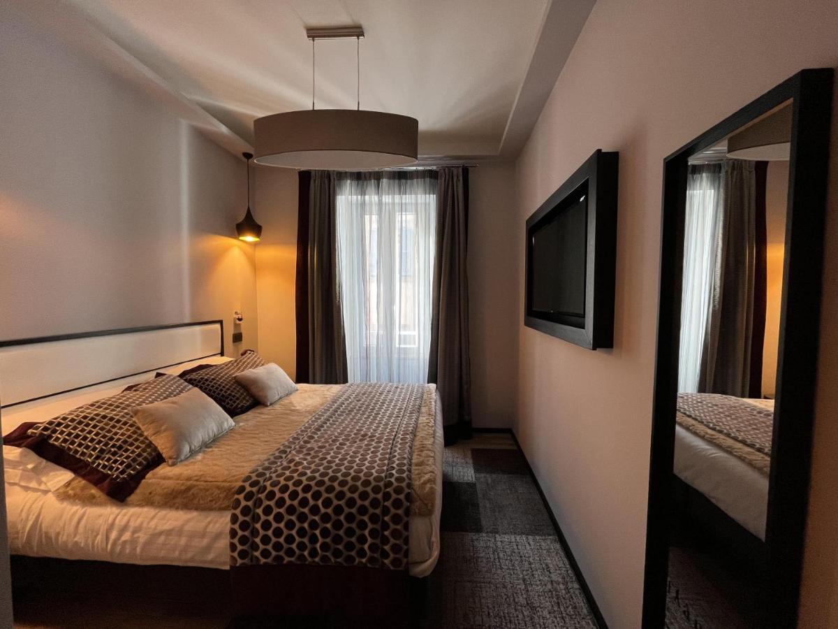 Flaneur Suites Corso Roma Esterno foto