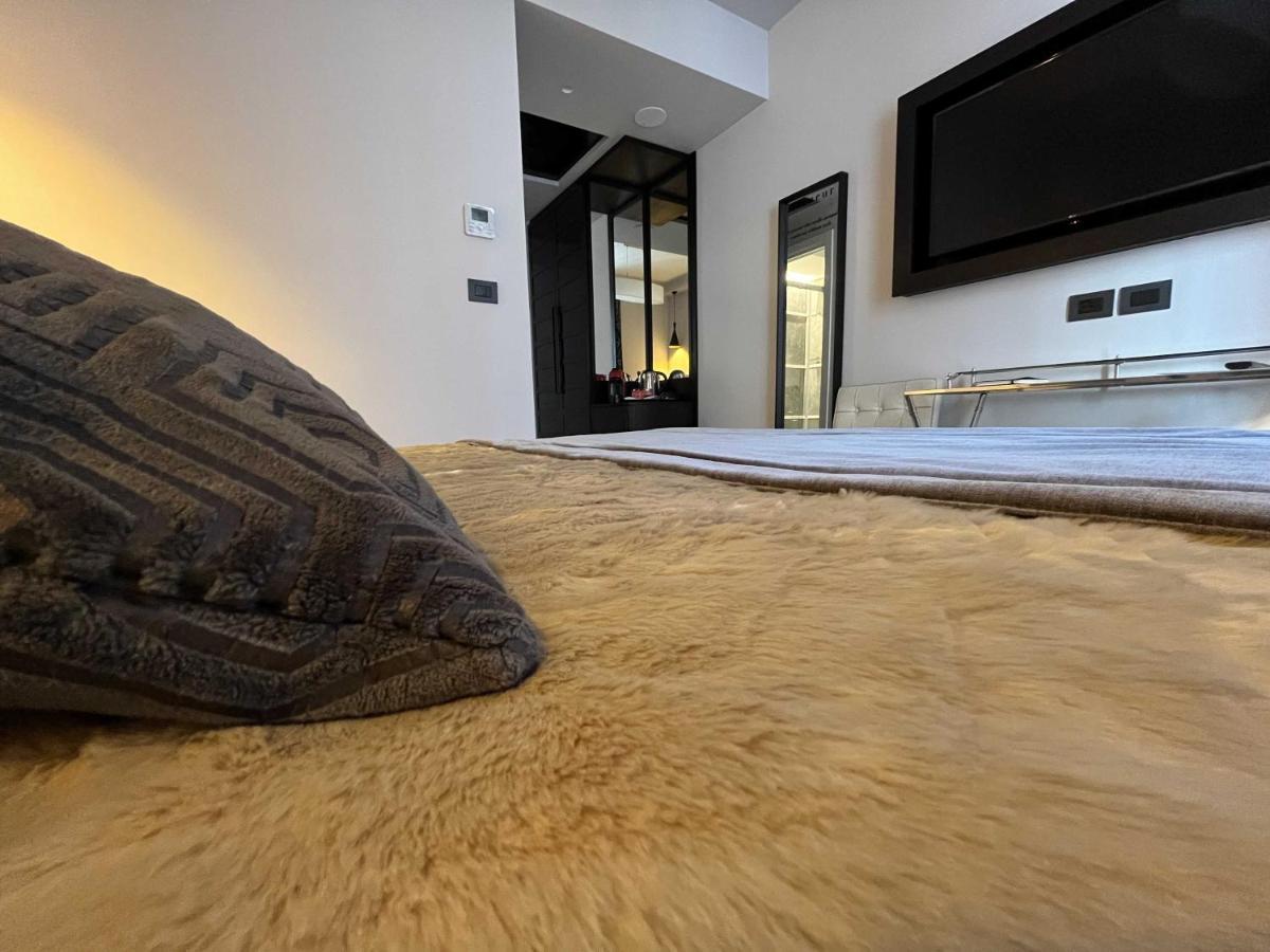 Flaneur Suites Corso Roma Esterno foto