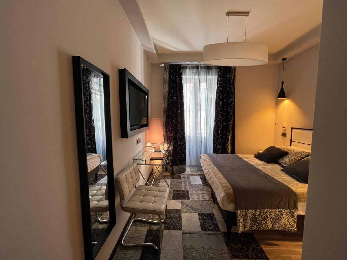 Flaneur Suites Corso Roma Esterno foto